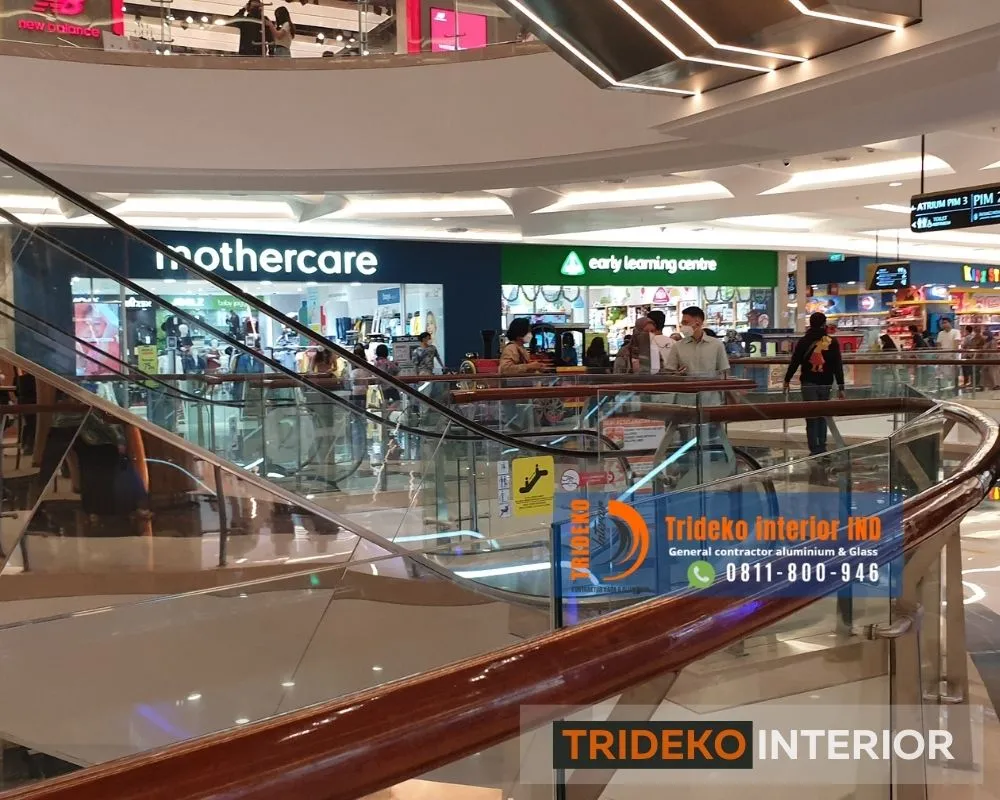 Railing Kaca Solusi Terbaik untuk Mall