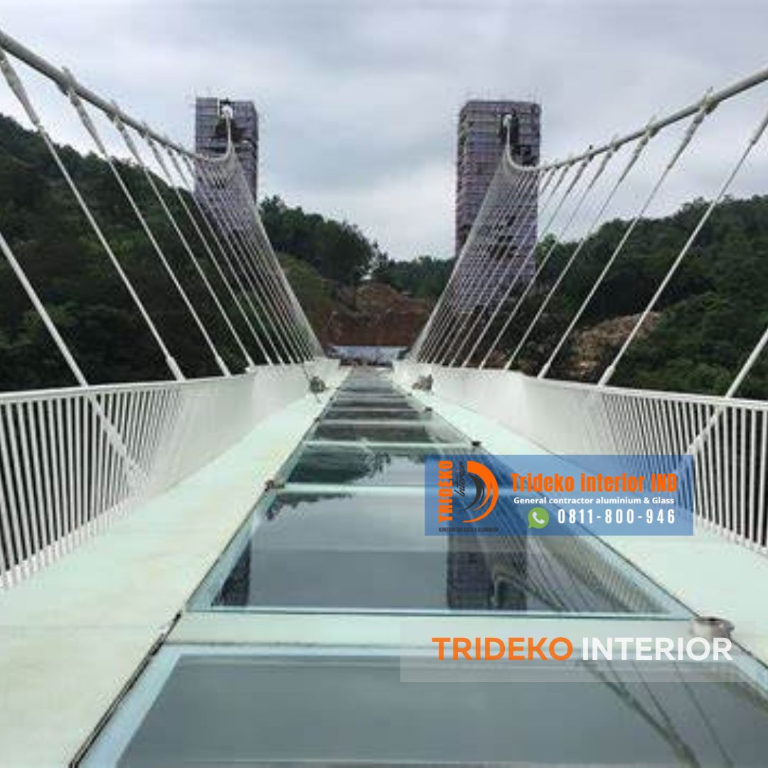 kontraktor bridge glass