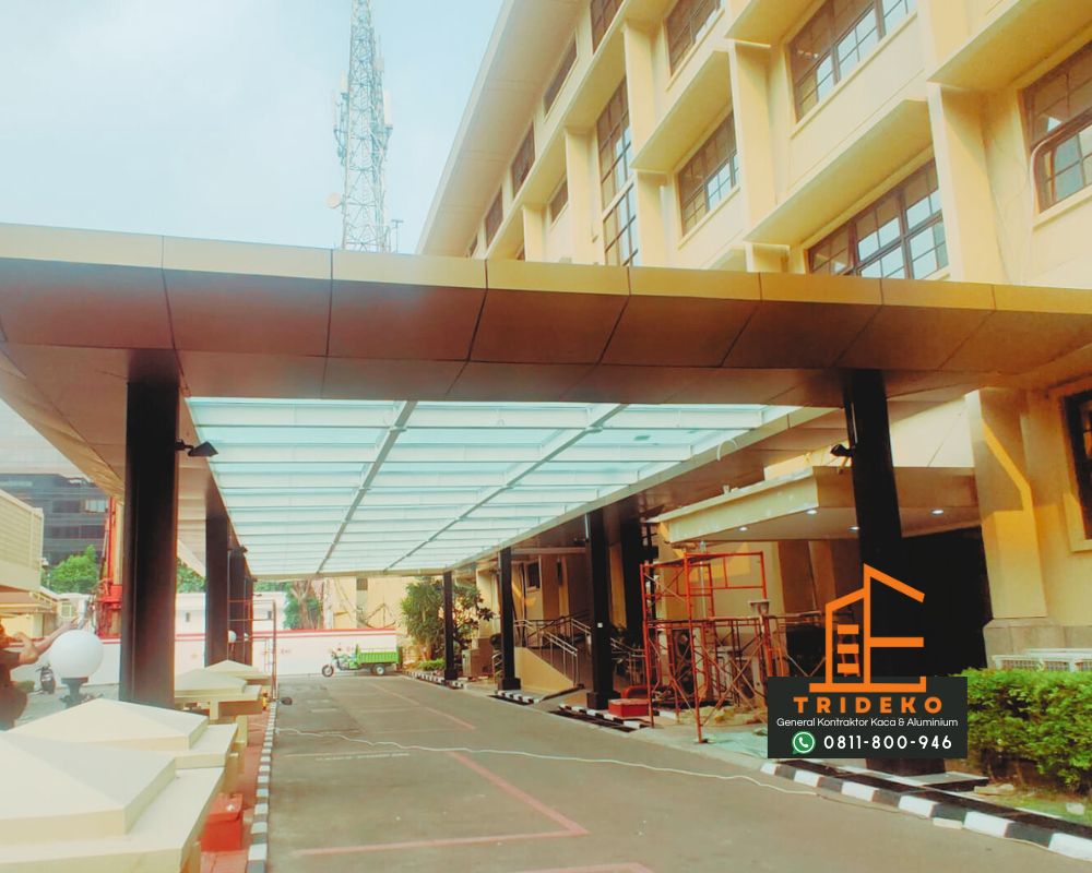 pasang atap kaca gedung