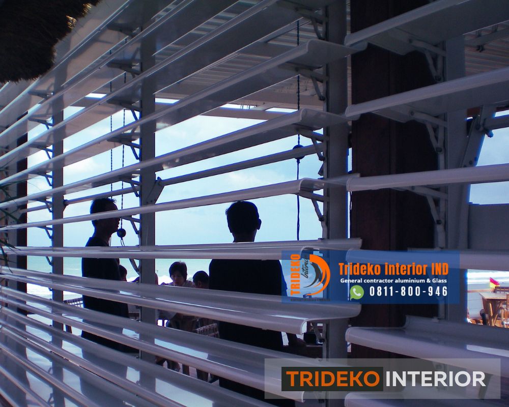 dinding kisi-kisi atap buka tutup