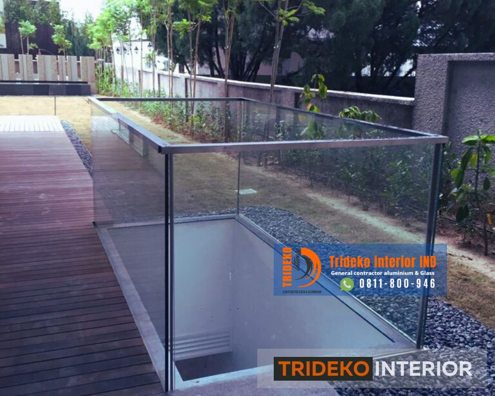 Railing Kaca Model Tanam