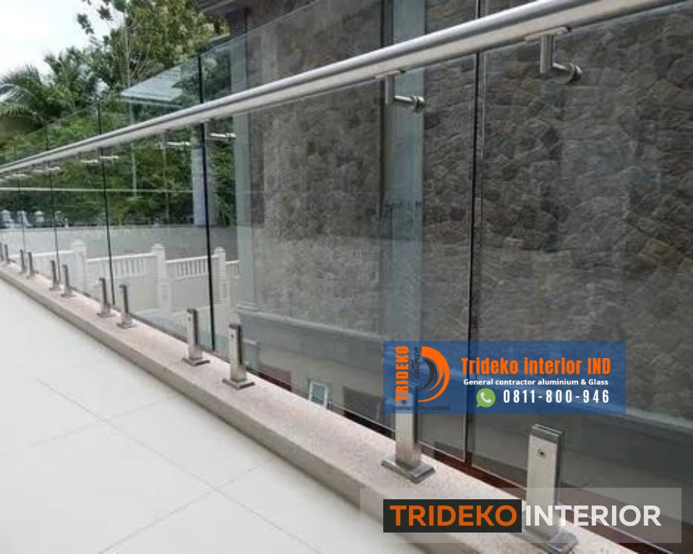 Railing Kaca Balkon Jakarta Modern