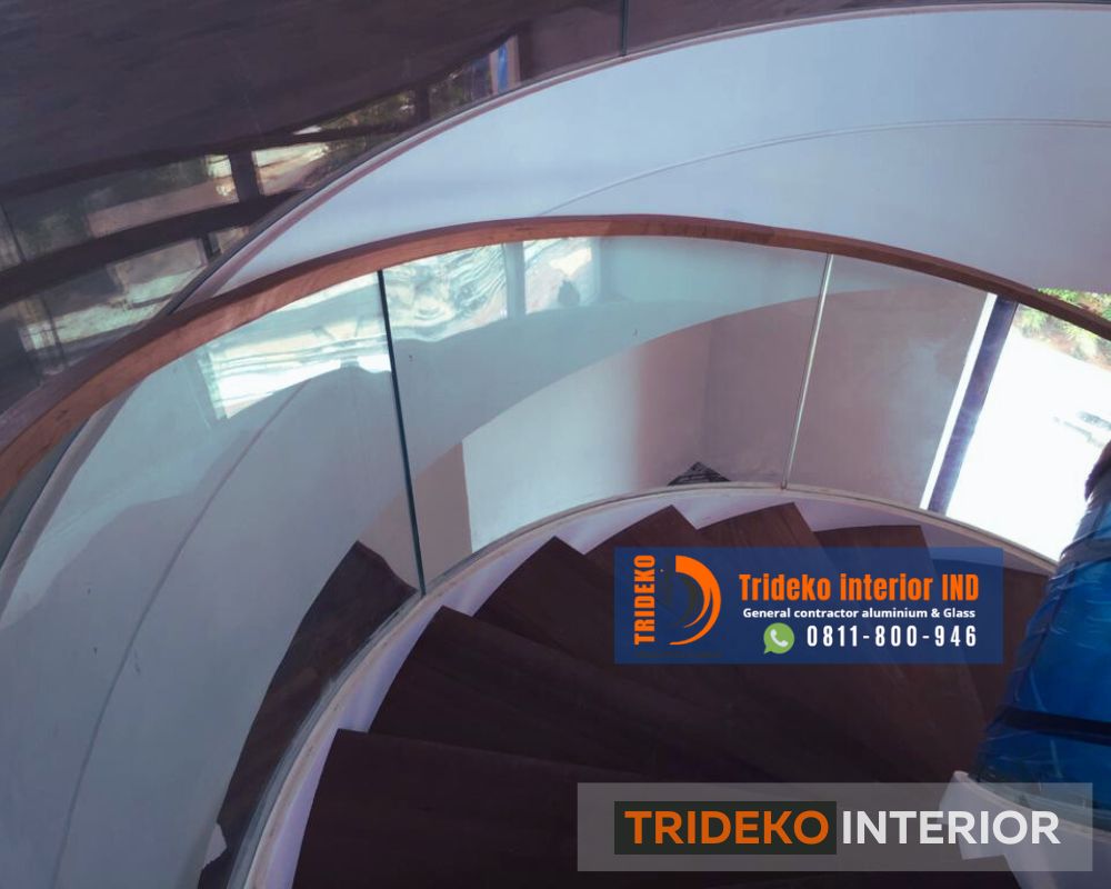 Railing kaca rumah mewah