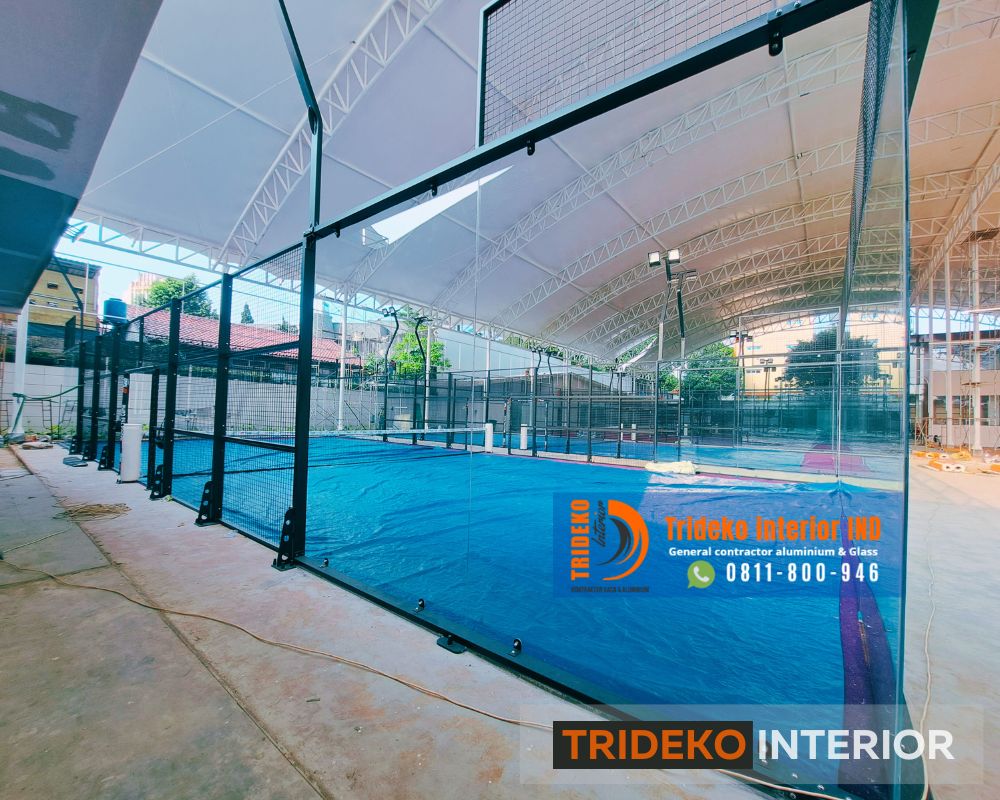 Partisi Kaca Lapangan Padel Premium