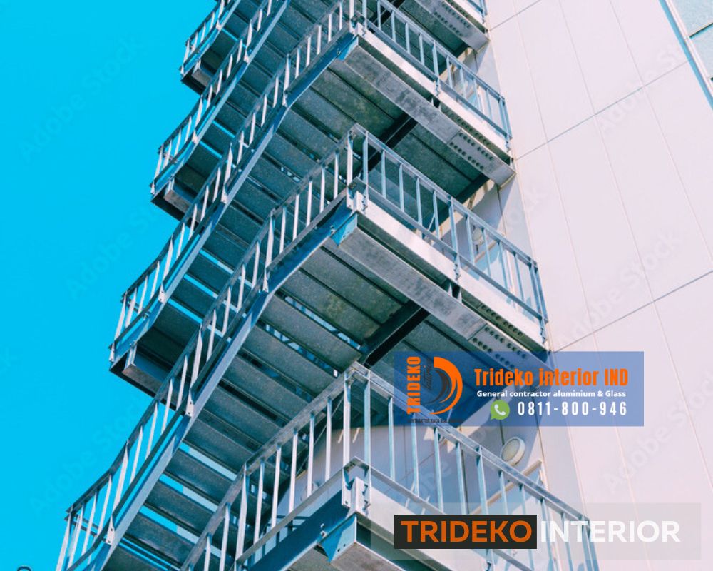 Tangga Darurat Besi untuk Gedung