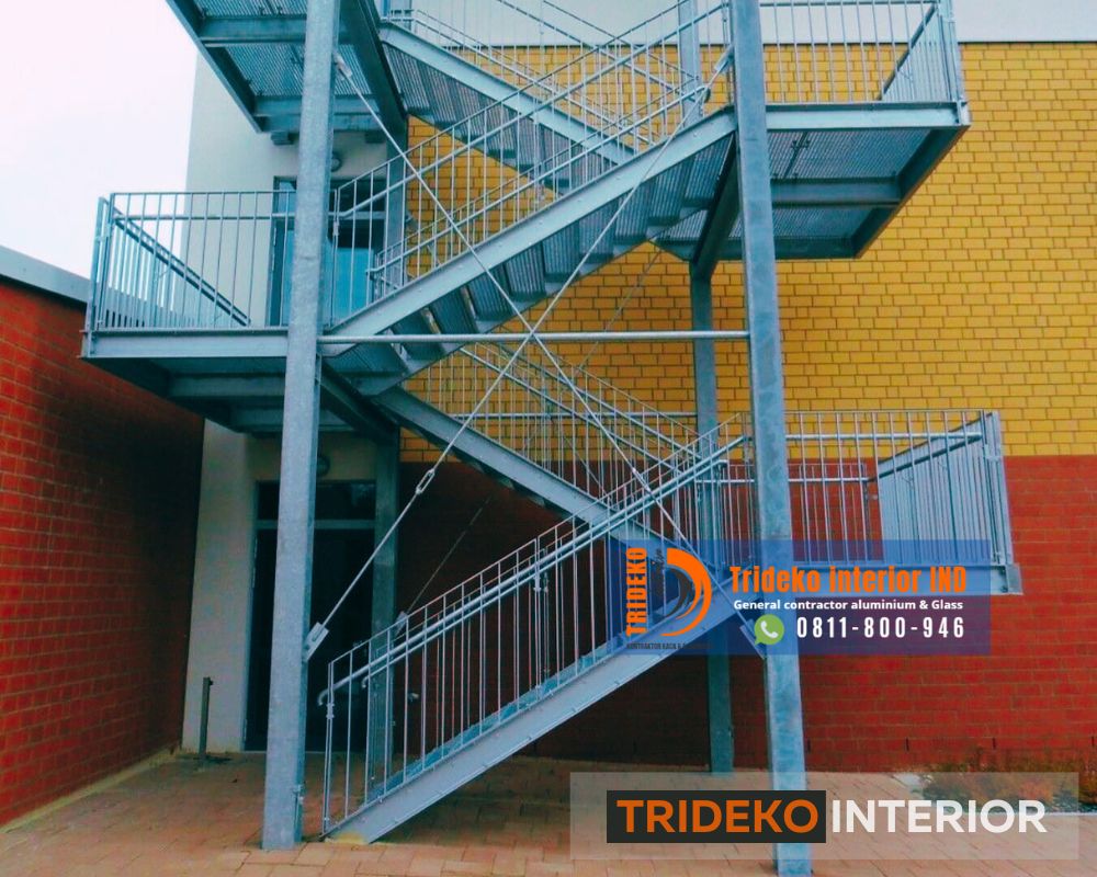 Tangga Darurat Besi untuk Gedung