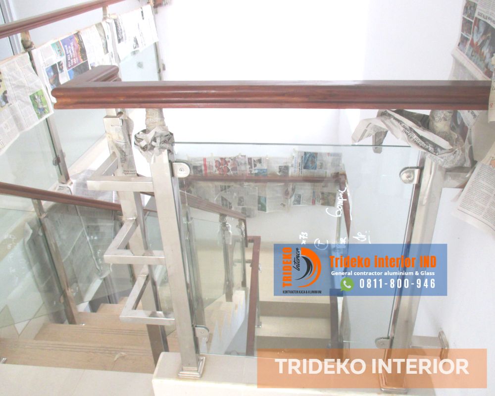 Railing tangga minimalis mewah