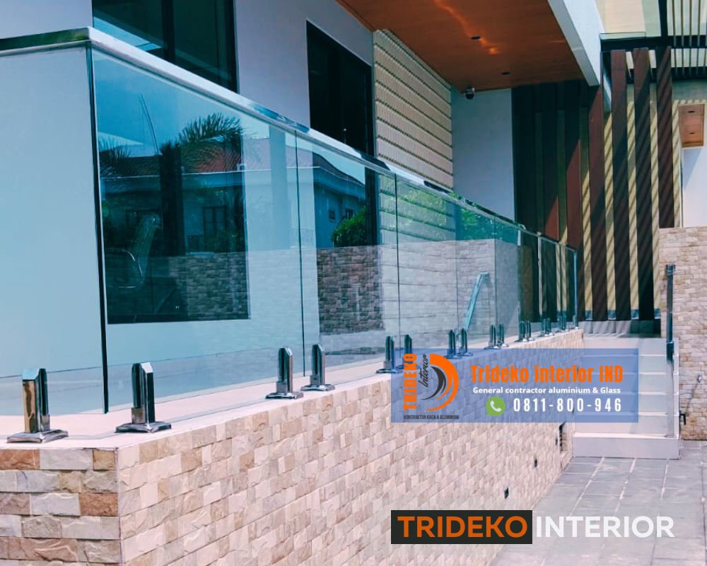 Railing Kaca Kolam Renang Minimalis