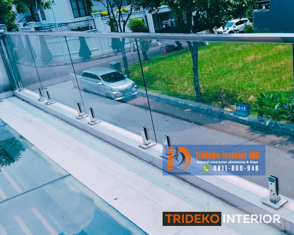 Railing Kaca Kolam Renang Minimalis